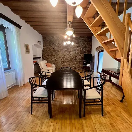 Apartamento Charming Old Town Loft - Amazing Location